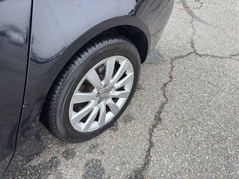 2010 Audi A4 2.0T quattro Premium Plus