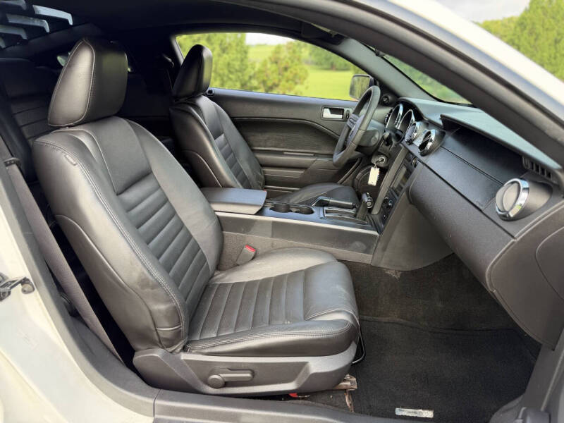 2007 Ford Mustang GT Deluxe