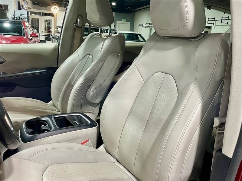 2021 Chrysler Pacifica Hybrid Touring L