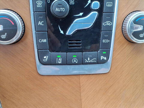 2015 Volvo XC60 T5 Drive-E Platinum