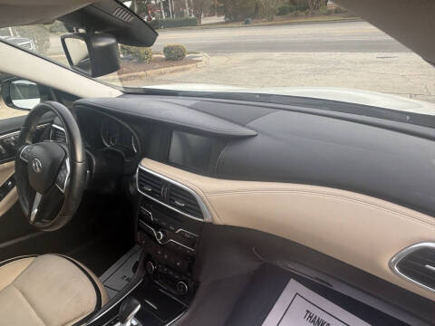 2019 Infiniti QX30 Luxe