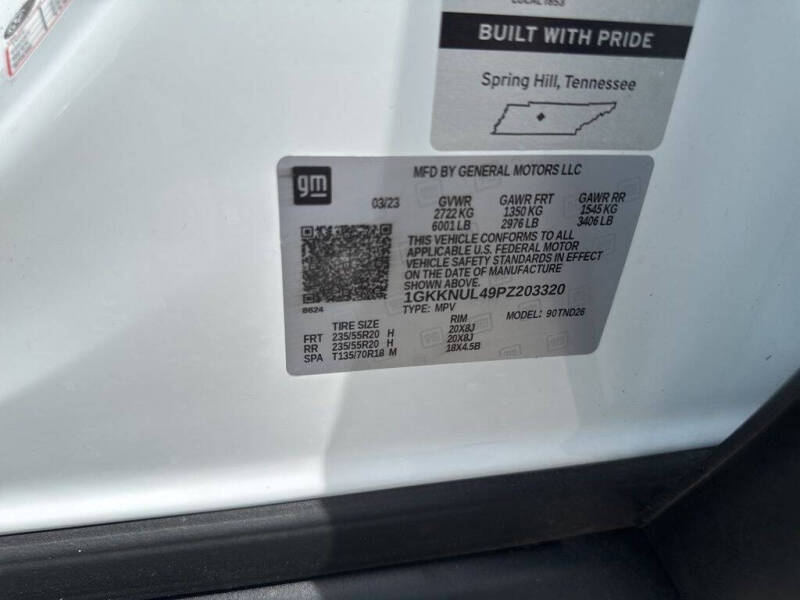 2023 GMC Acadia SLT