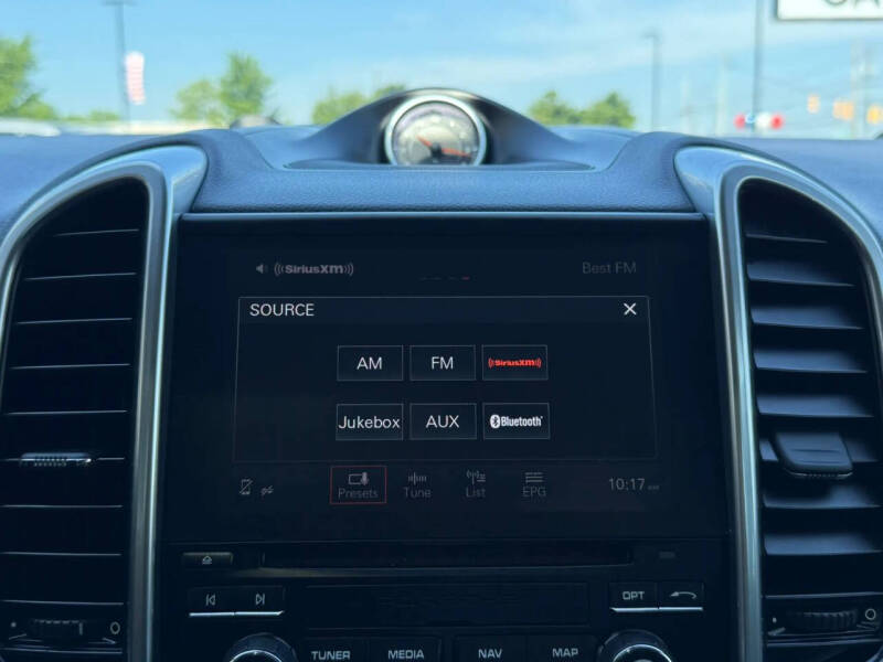 2018 Porsche Cayenne Platinum Edition