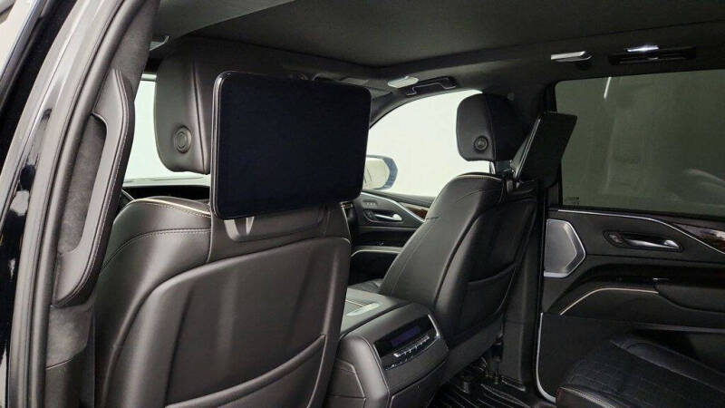 2023 Cadillac Escalade Sport Platinum