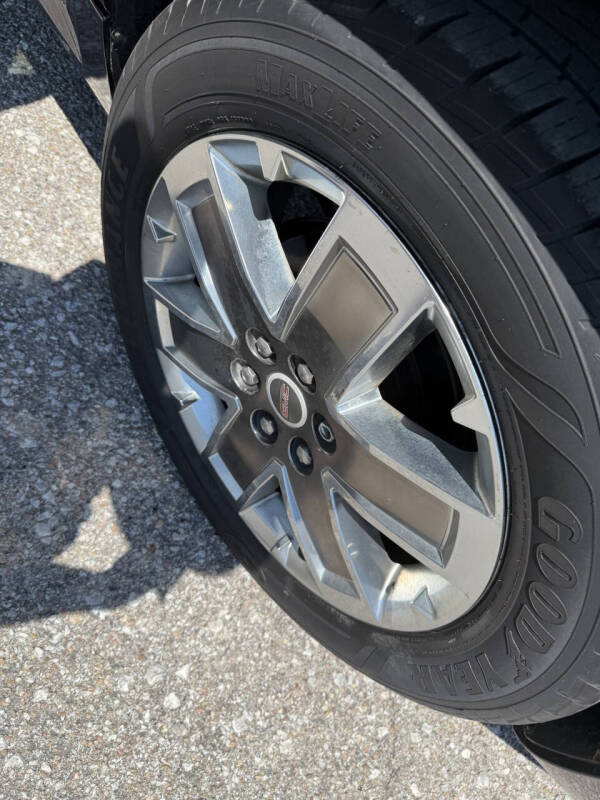 2011 GMC Acadia Denali