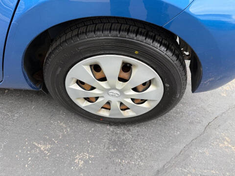 2013 Toyota Prius c One