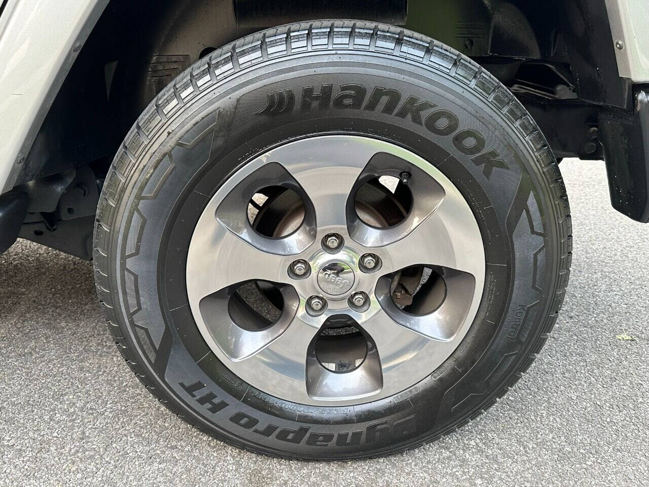 2018 Jeep Wrangler JK Unlimited  - $27,900
