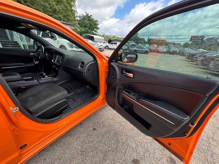 2014 Dodge Charger SXT