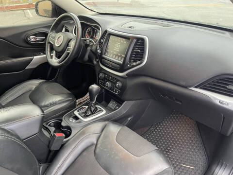 2018 Jeep Cherokee Latitude Plus