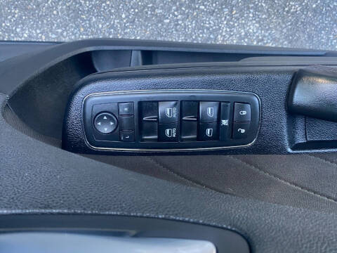 2017 Dodge Charger SXT