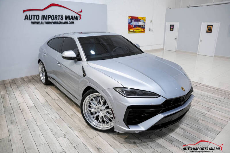 2025 Lamborghini Urus SE
