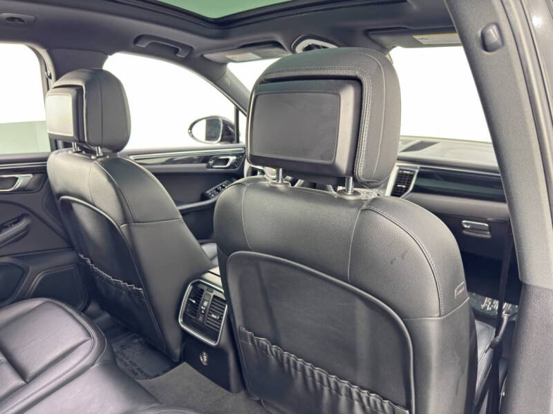 2018 Porsche Macan