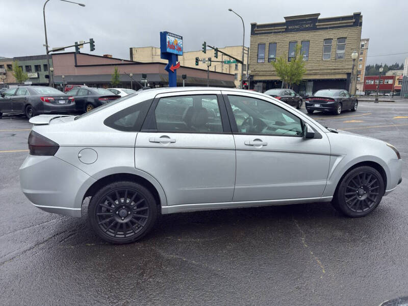 2009 Ford Focus SES