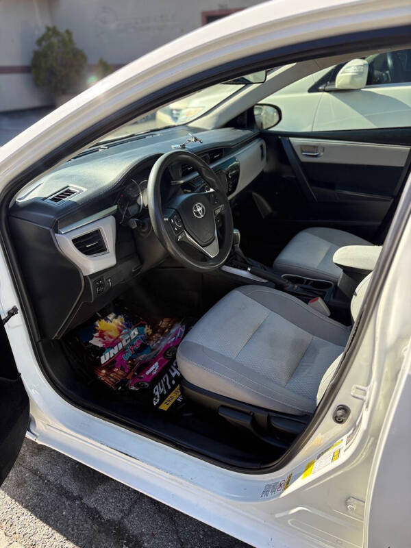 2016 Toyota Corolla LE