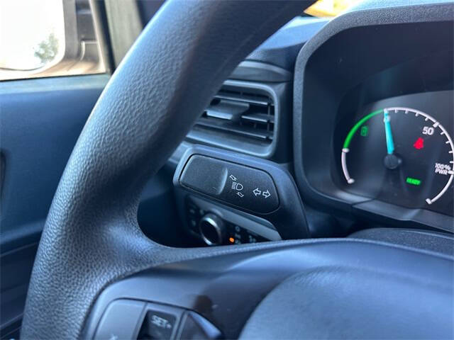 2023 Ford Maverick XL