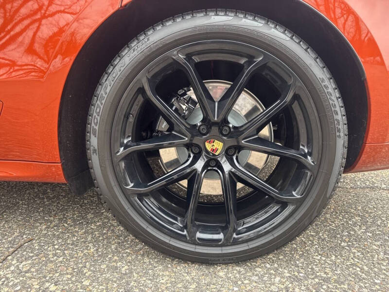 2025 Porsche Macan GTS