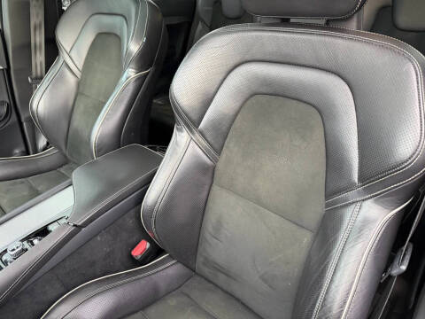 2017 Volvo XC90 T6 R-Design