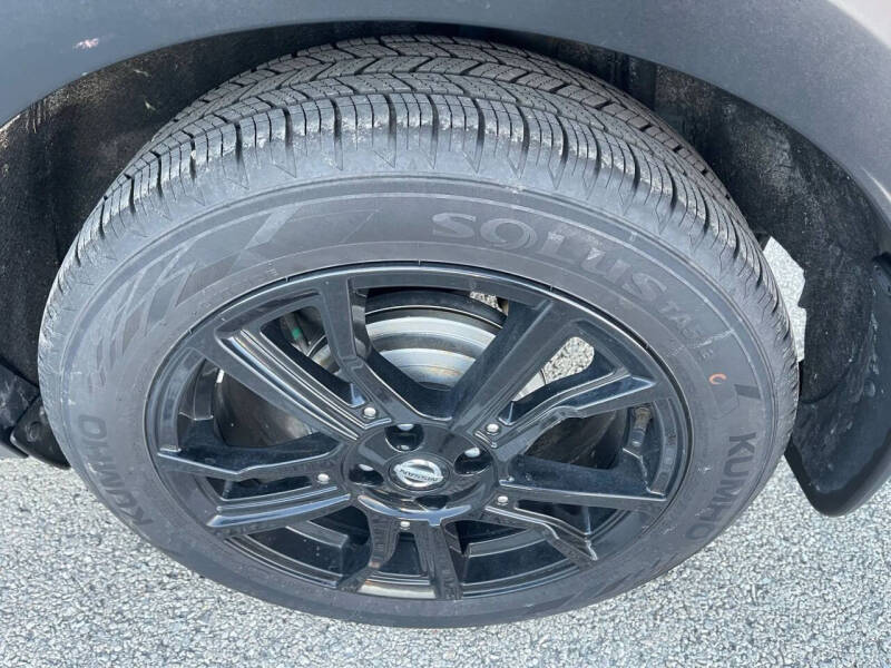 2020 Nissan Kicks SR