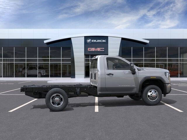 2026 GMC Sierra 3500HD CC