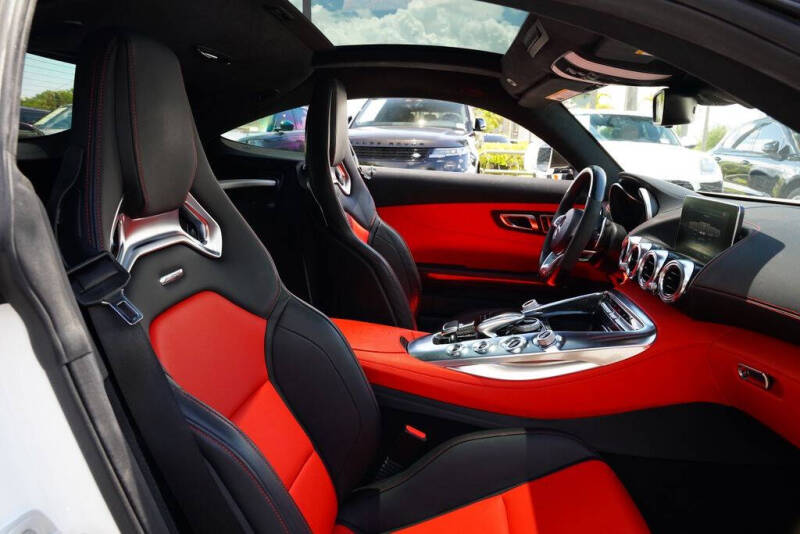 2016 Mercedes-Benz AMG GT S