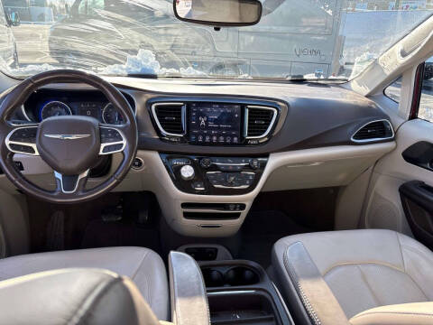 2018 Chrysler Pacifica Touring L