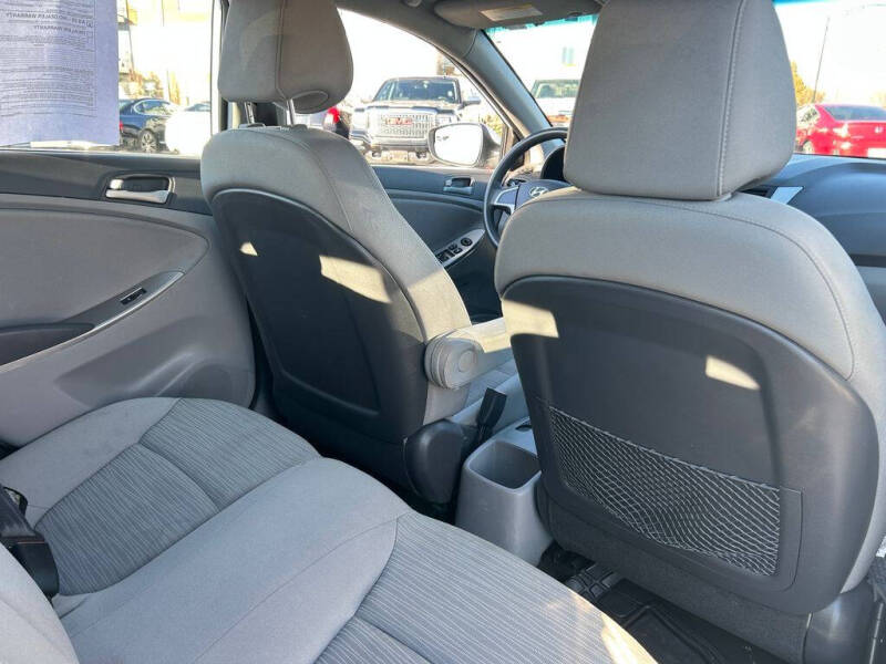 2016 Hyundai Accent SE