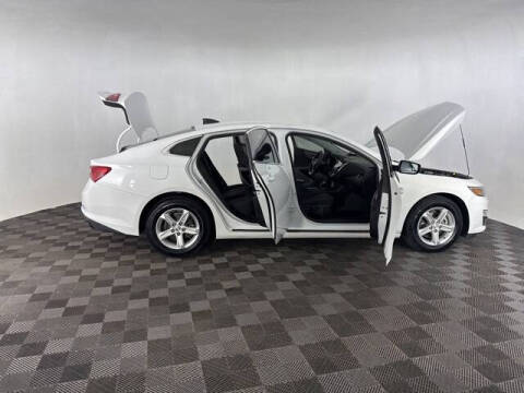 2022 Chevrolet Malibu LS Fleet