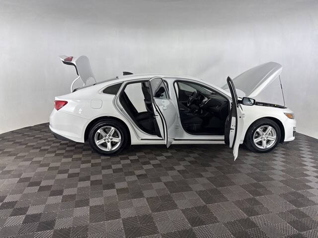 2022 Chevrolet Malibu LS Fleet