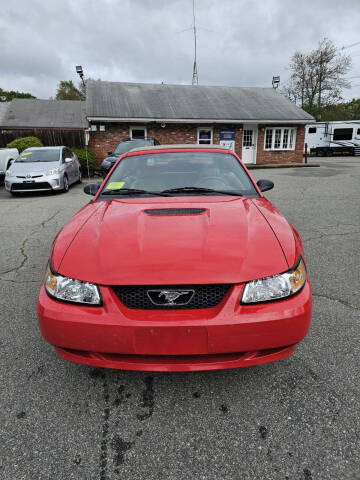 2002 Ford Mustang Deluxe