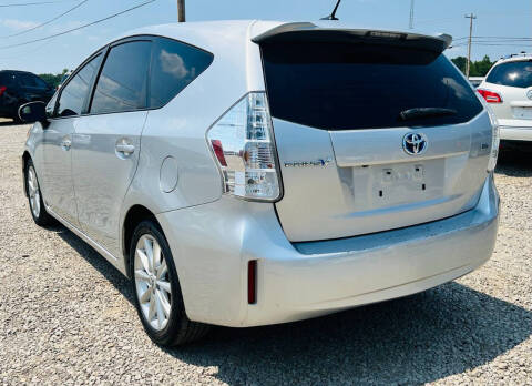 2013 Toyota Prius v Five