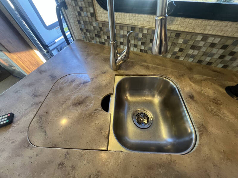 2016 Coachmen RV Encounter