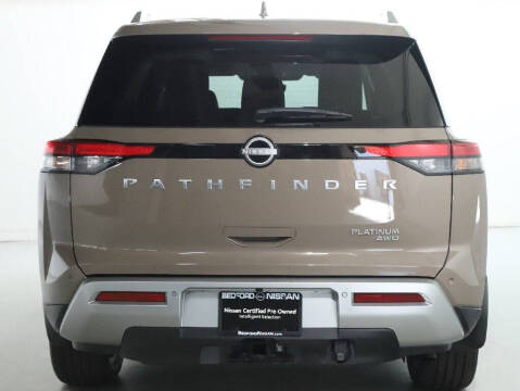 2024 Nissan Pathfinder Platinum