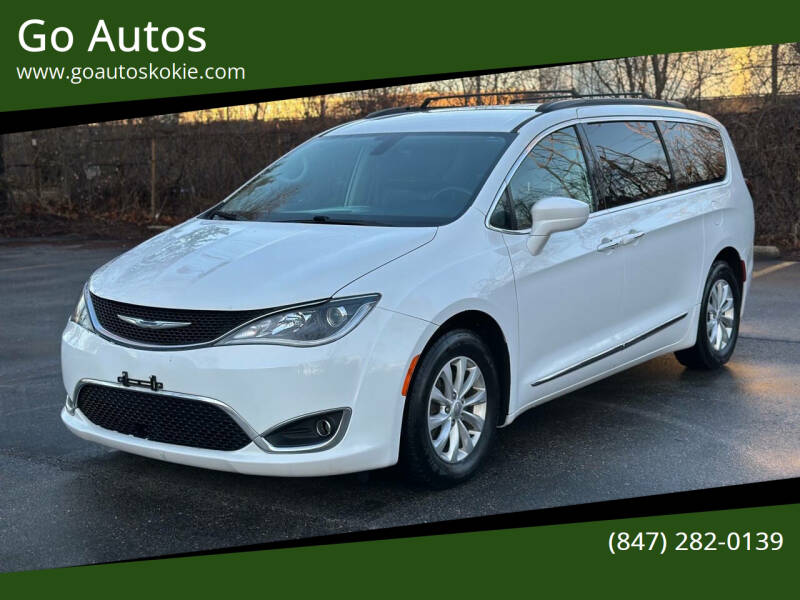 2017 Chrysler Pacifica for sale at Go Autos in Skokie IL