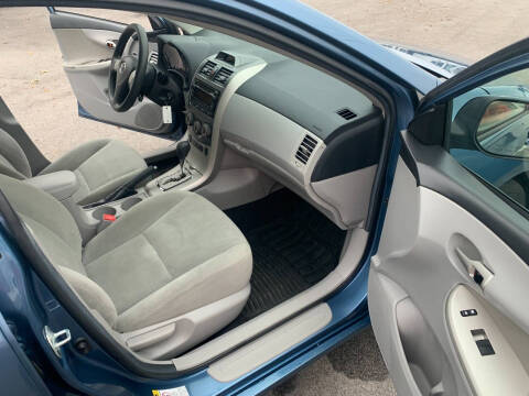 2012 Toyota Corolla LE