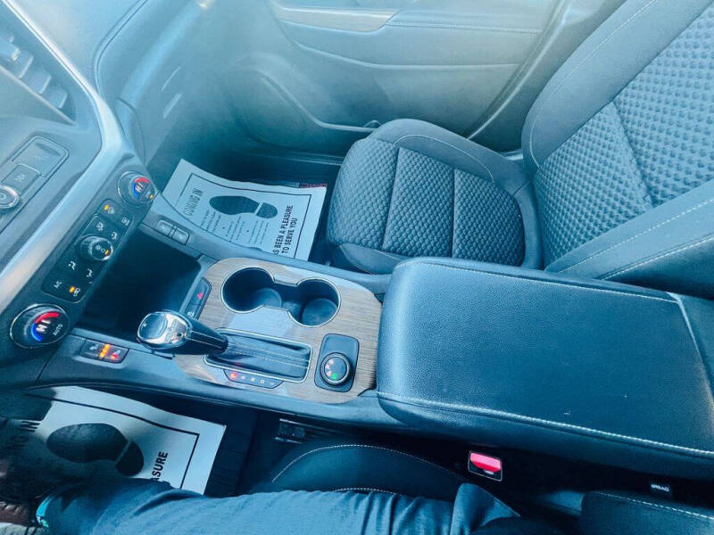 2019 GMC Acadia SLE-2