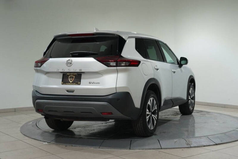 2021 Nissan Rogue SV
