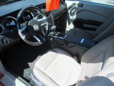2010 Ford Mustang V6 Premium