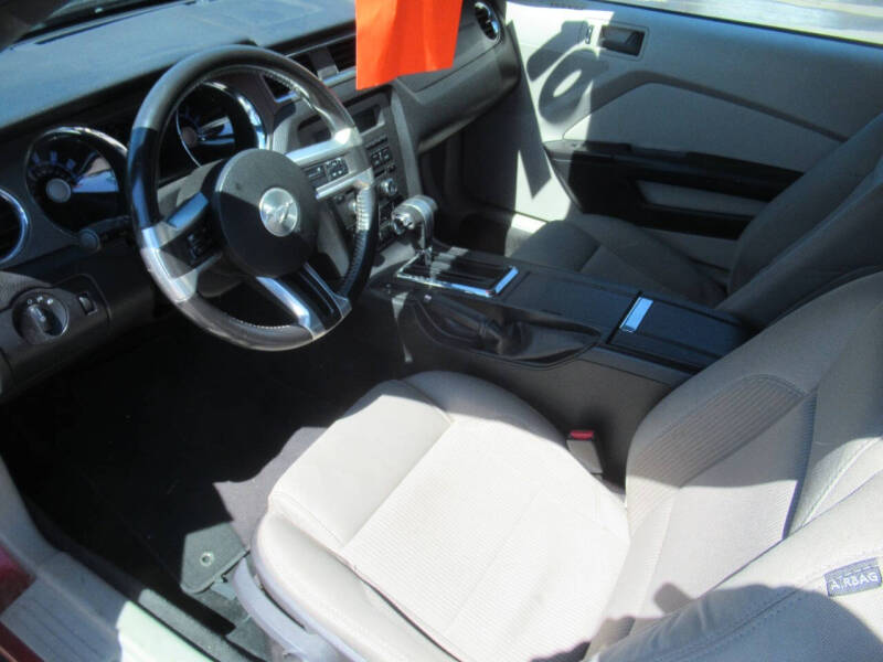 2010 Ford Mustang V6 Premium