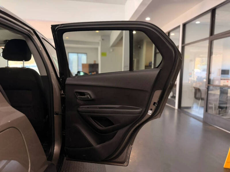 2022 Chevrolet Trax LS