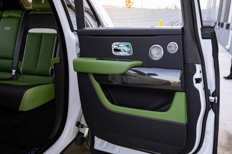 2023 Rolls-Royce Black Badge Cullinan