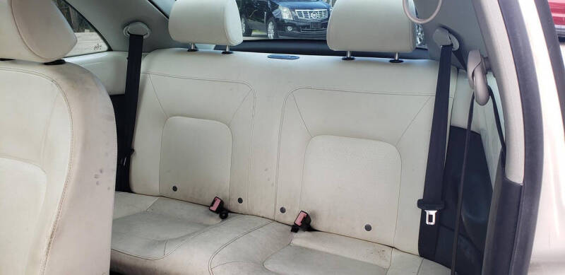 2008 Volkswagen New Beetle Triple White