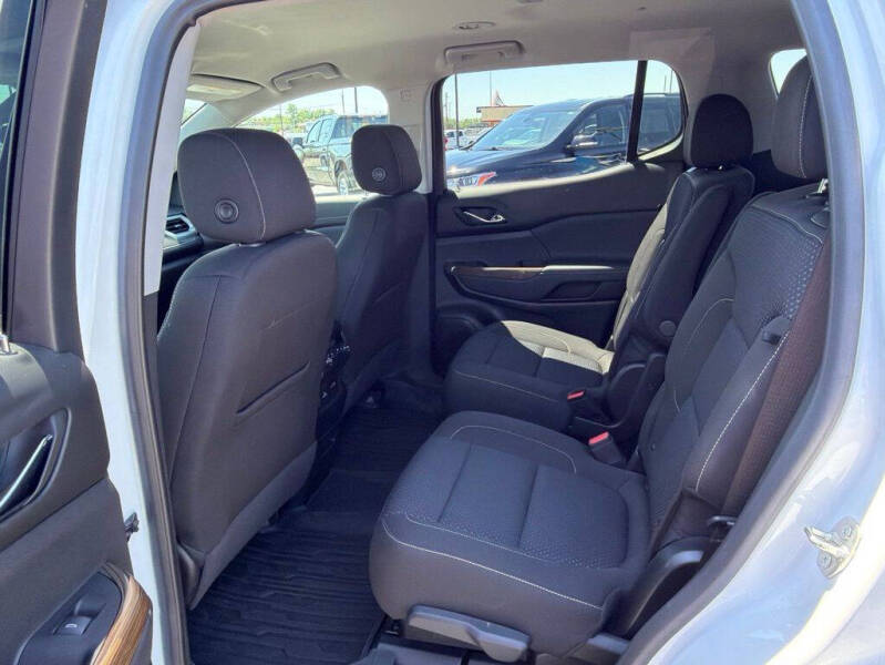 2023 GMC Acadia SLE
