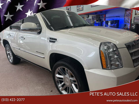 2011 Cadillac Escalade for sale at PETE'S AUTO SALES LLC - Middletown in Middletown OH