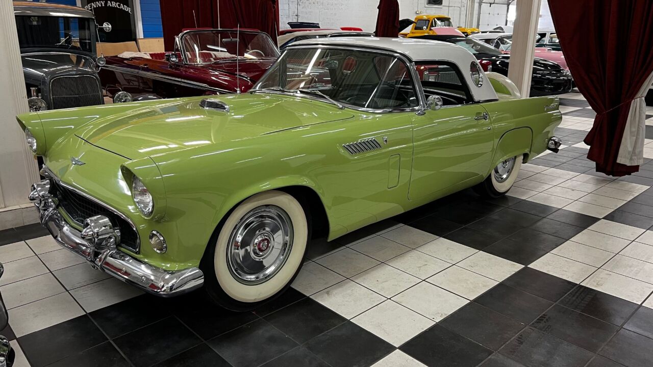 1956 Ford Thunderbird 4