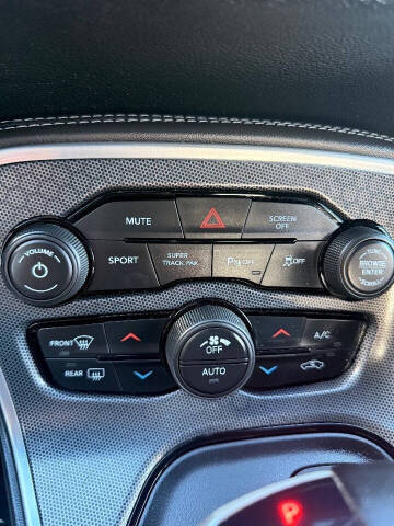 2017 Dodge Challenger GT