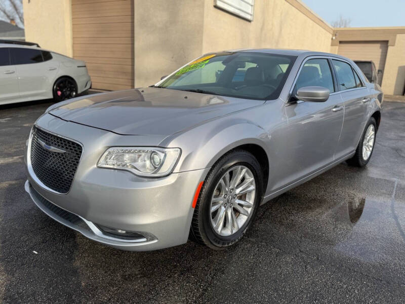 2017 Chrysler 300 Limited