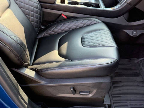 2023 Ford Edge Titanium