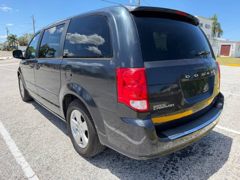 2014 Dodge Grand Caravan SE