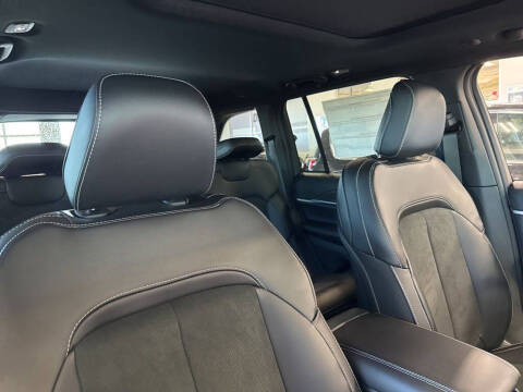 2026 Jeep Grand Cherokee Altitude