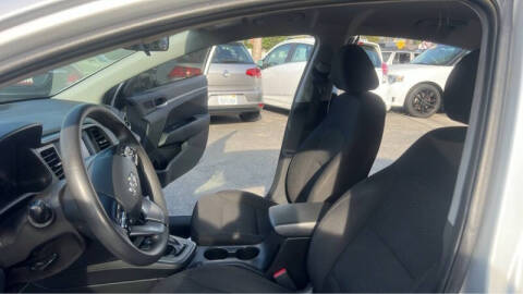 2019 Hyundai Elantra